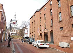 [photo, Wineland Building (State House in background), 16 Francis St., Annapolis, Maryland]