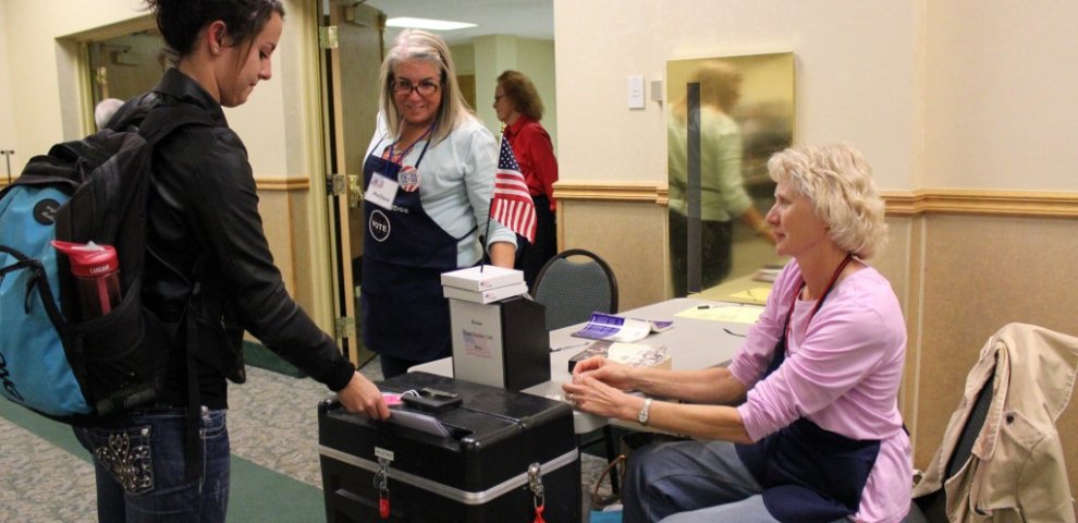 Unbiased candidates information